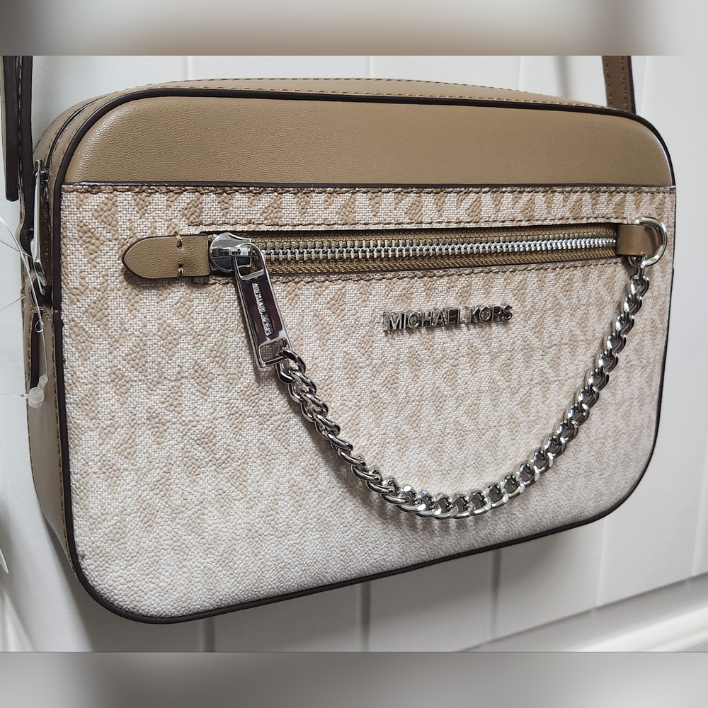 Michael Kors Jet Set Chain Crossbody NWT ***SALE***